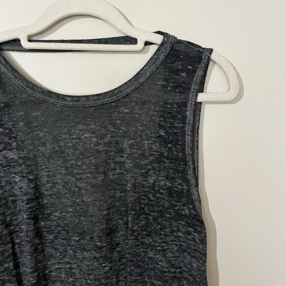 Pam & Gela Women’s Tank Top Size P Gray Open Back USA Casual Athleisure NWT - Picture 3 of 10